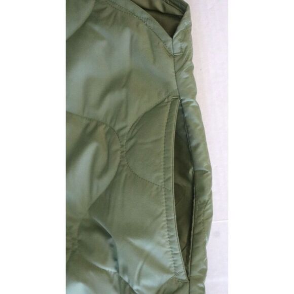 Nike Sportswear FB8737-386 Women's Sz XS Green Essentials Quilted Vest - Picture 7 of 12